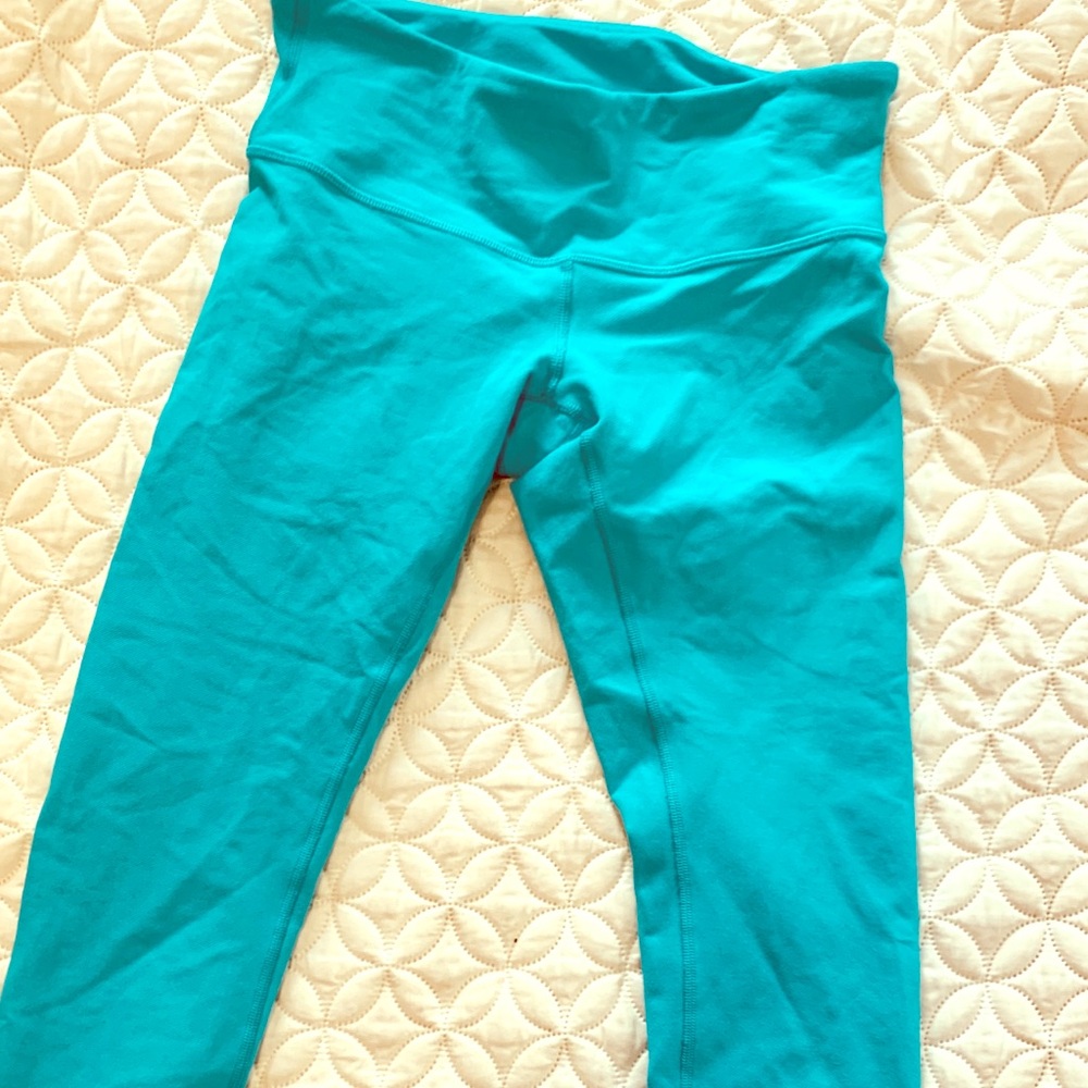 Lululemon crop